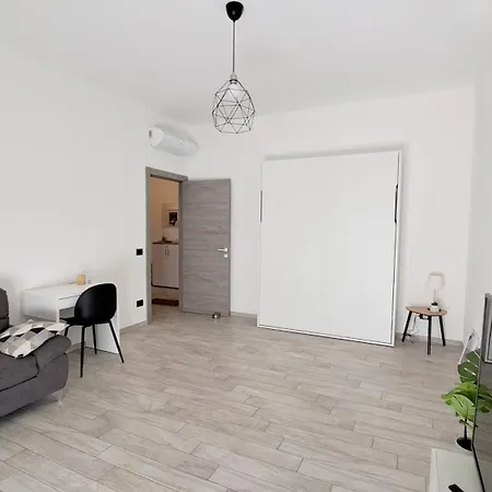 Lägenhet Regina Como